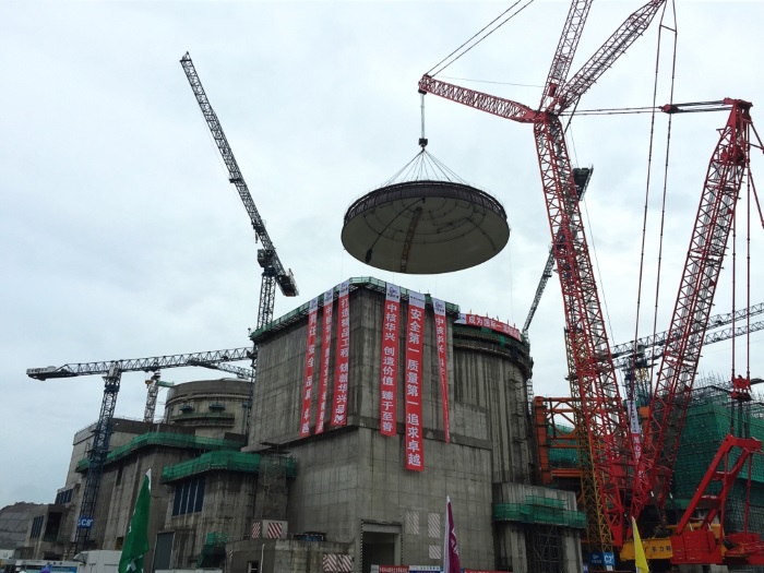 На блоке №6 АЭС «Янцзян» установлен купол гермозоны реакторного отделения.